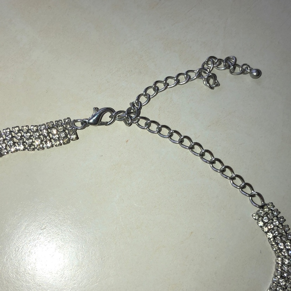 Rhinestone Statement Necklace - Picture 4 of 4